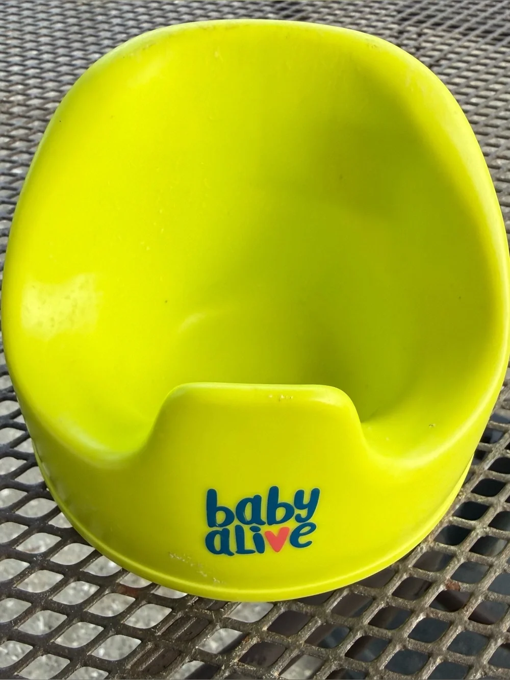 Hasbro Baby Alive Doll POTTY Dance Lime Green Seat Magnetic Interactive 2009